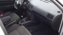 Zdjęcie Volkswagen Golf 1.9 TDI Highline