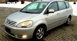 Zdjęcie Toyota Avensis Verso 2.0 D-4D
