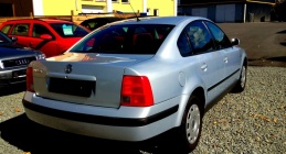 Zdjęcie Volkswagen Passat 1.6 Trendline