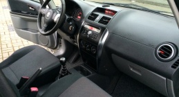 Zdjęcie Suzuki SX4 I 1.9 DDiS 120 KM 4x4