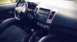 Zdjęcie Mitsubishi Outlander 2.0 DI-D 140 KM 4x4